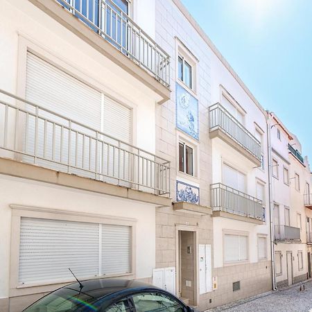Charming Nazare Apartment-1 Minute To The Beach Екстер'єр фото