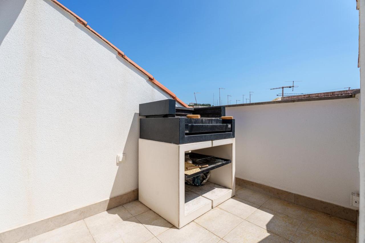 Charming Nazare Apartment-1 Minute To The Beach Екстер'єр фото